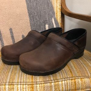 Dansko clog, antique brown, new in box